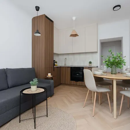 アパート Modern Near Downtown By Renters ワルシャワ
